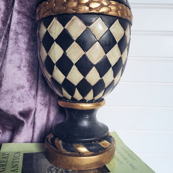 Harlequin print urn ✨️ - Picture 5 of 7